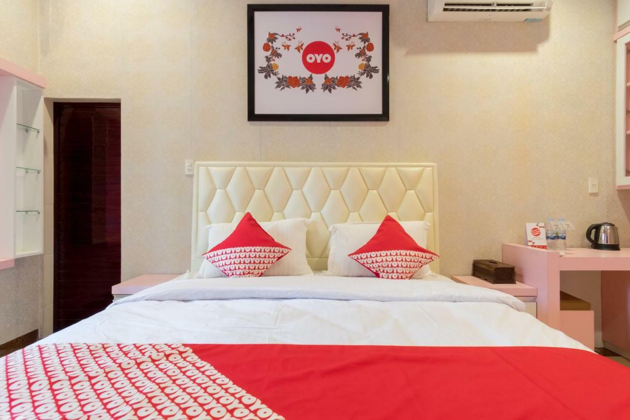 Oyo 619 Naufal Guest House Syariah Medan Exterior photo